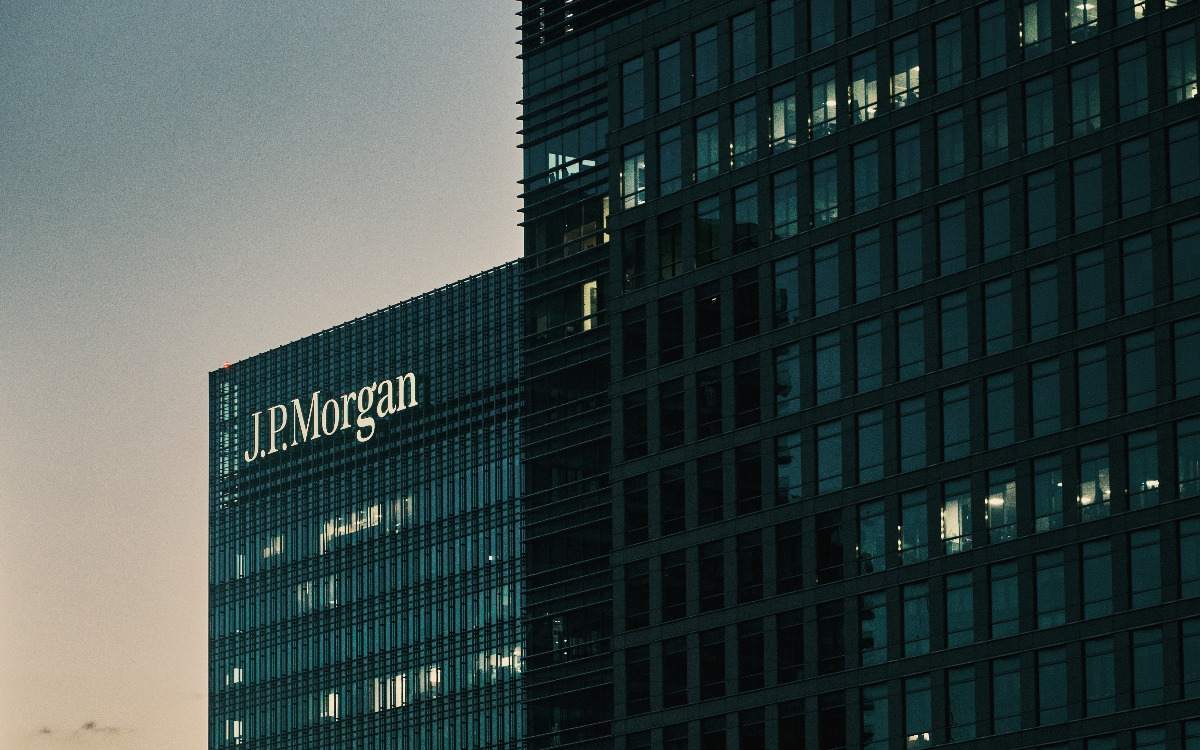 Building owned by JPMorgan Chase with a sign that says J.P. Morgan.